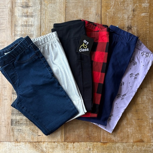 New Girls large bottoms bundle size 7/8 yr - Picture 1 of 9